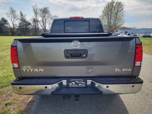Used 2014 Nissan Titan SL w/ SL Moonroof Package image 7