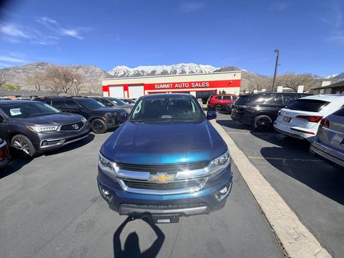 Used 2020 Chevrolet Colorado LT w/ LT Convenience Package image 9