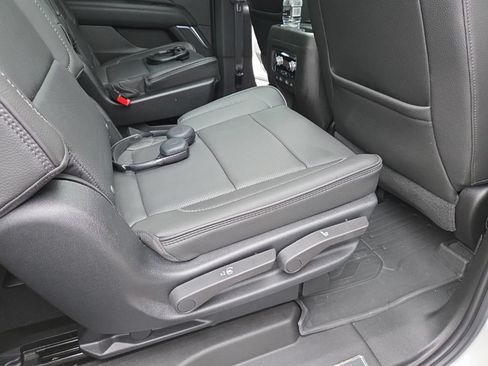 Used 2021 GMC Yukon Denali AWD/4WD image 15