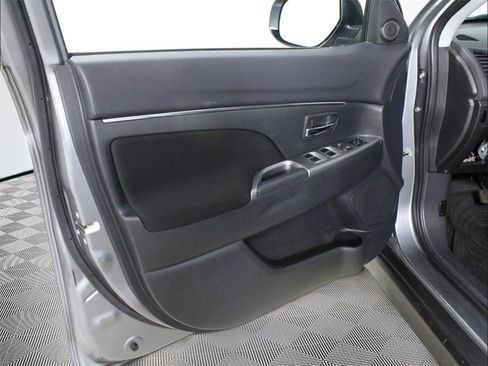 Used 2019 Mitsubishi Outlander Sport LE image 9