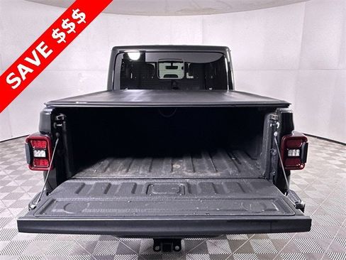 Used 2022 Jeep Gladiator Overland image 27