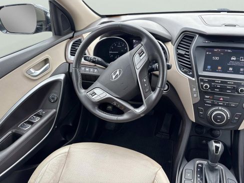 Used 2018 Hyundai Santa Fe Sport image 14