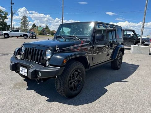 Used 2016 Jeep Wrangler Unlimited Sahara AWD/4WD image 6