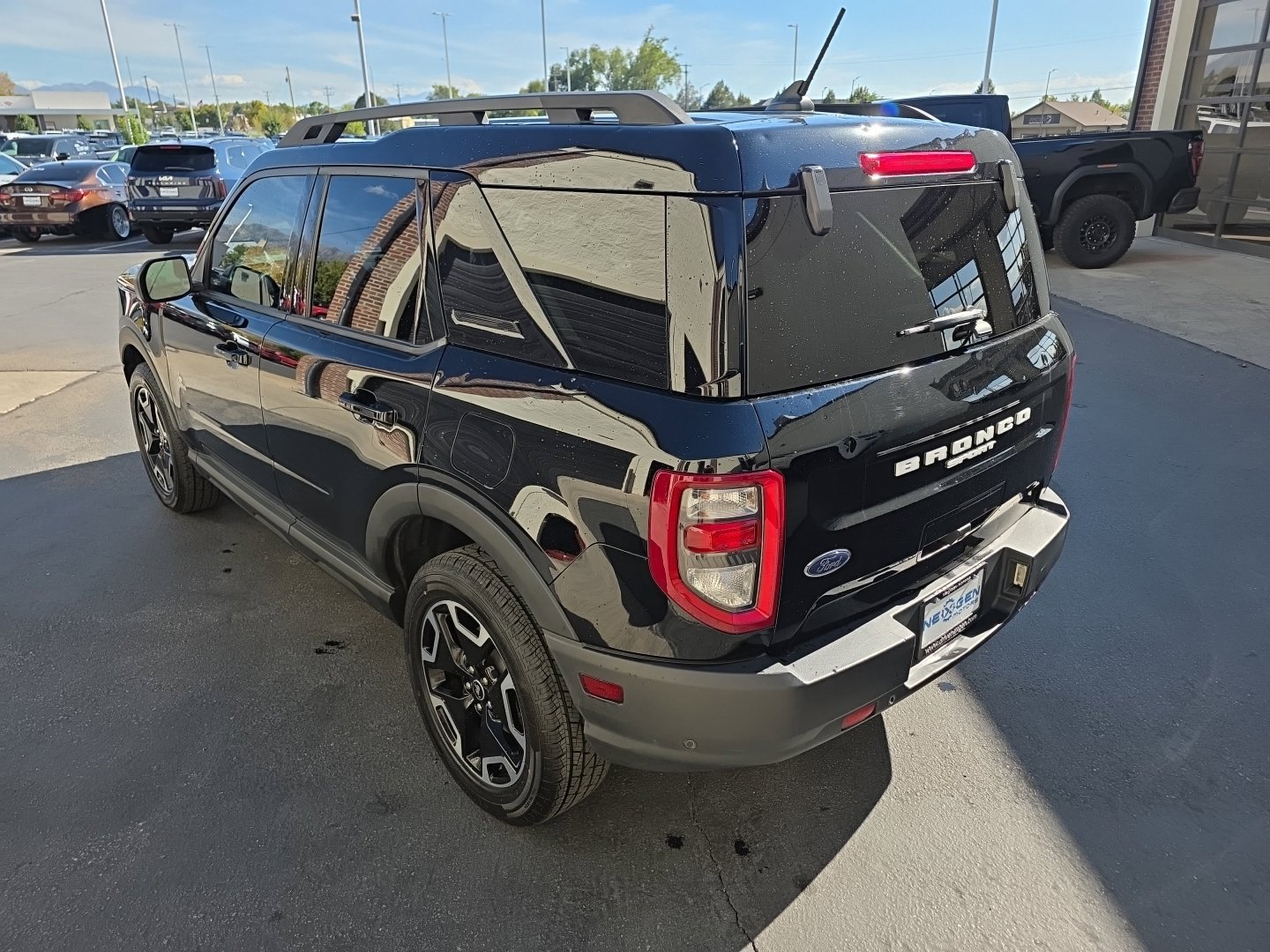 Used 2023 Ford Bronco Sport Outer Banks w/ Tech Package AWD/4WD image 25