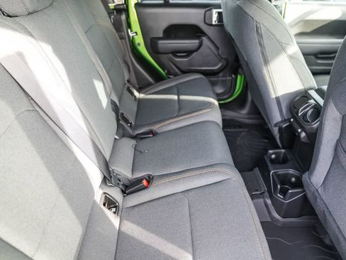 New 2026 Jeep Gladiator Sport image 18