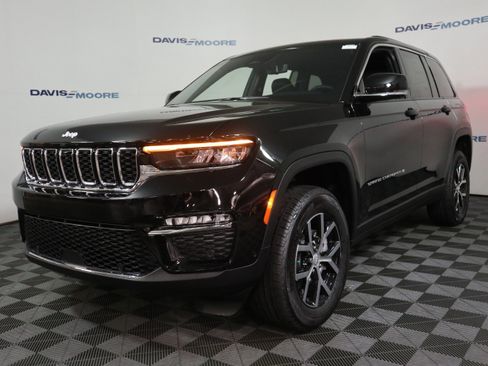New 2025 Jeep Grand Cherokee Limited w/ Luxury Tech Group II AWD/4WD image 11