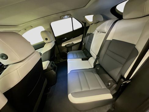 Used 2025 Honda Prologue Touring image 30