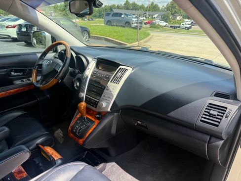 Used 2005 Lexus RX 330 FWD image 15