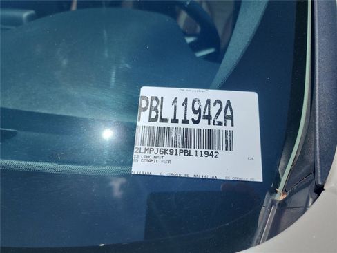 Certified 2023 Lincoln Nautilus Reserve FWD image 11