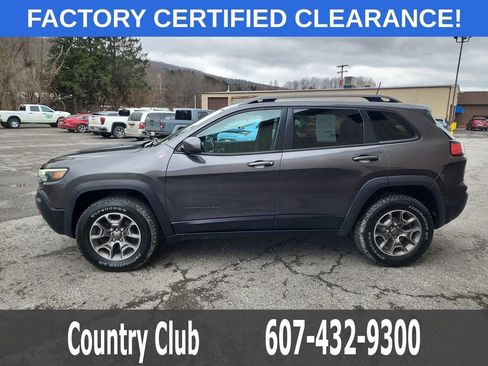 Used 2021 Jeep Cherokee Trailhawk AWD/4WD image 5