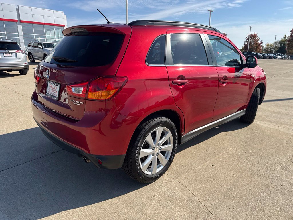 Used 2014 Mitsubishi Outlander Sport SE FWD image 3