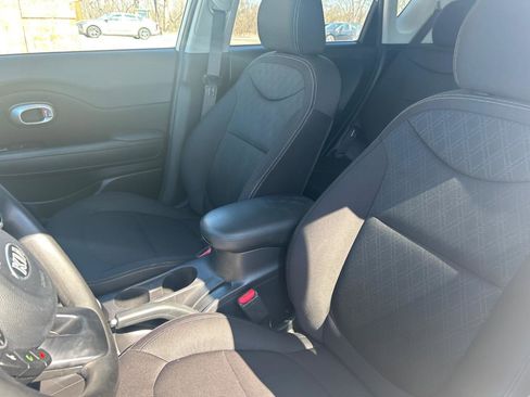 Used 2016 Kia Soul w/ Convenience Package FWD image 19