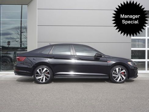 Used 2021 Volkswagen Jetta GLI Autobahn image 7
