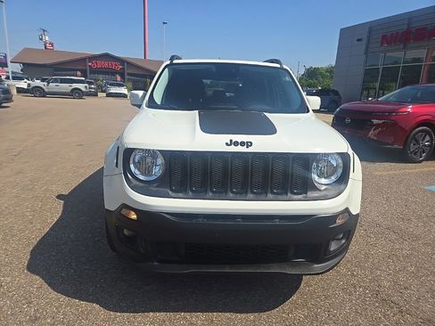 Used 2017 Jeep Renegade Altitude AWD/4WD image 2