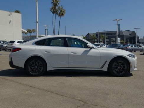 New 2026 BMW i4 eDrive40 w/ Parking Assistance Package RWD image 4