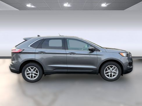 Used 2024 Ford Edge SEL w/ Convenience Package AWD/4WD image 5