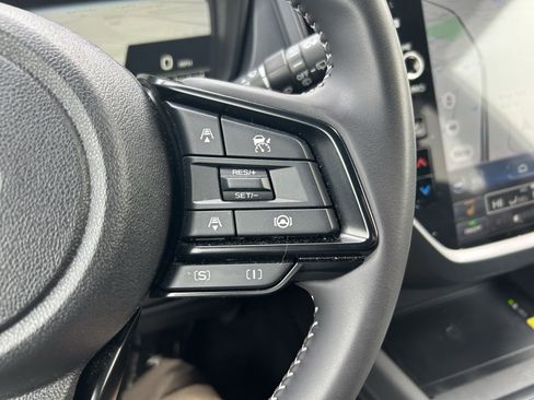 Used 2025 Subaru Forester Premium w/ Protection Package (1PH) image 17