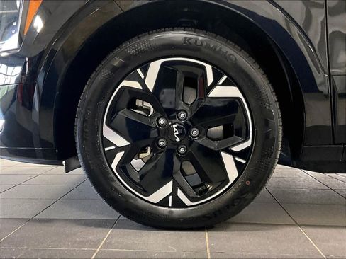 Used 2024 Kia Niro Wind w/ Wind Preserve Package FWD image 7