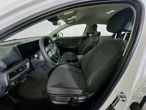 Used 2025 Kia K4 FWD image 13