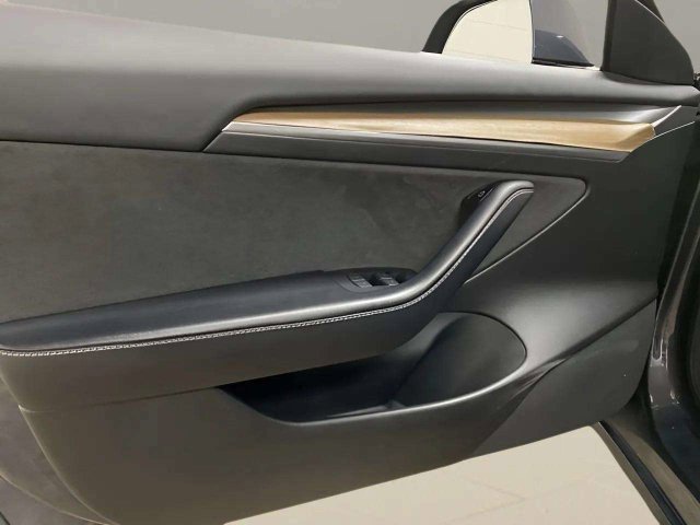 Used 2023 Tesla Model 3 Standard Range RWD image 28