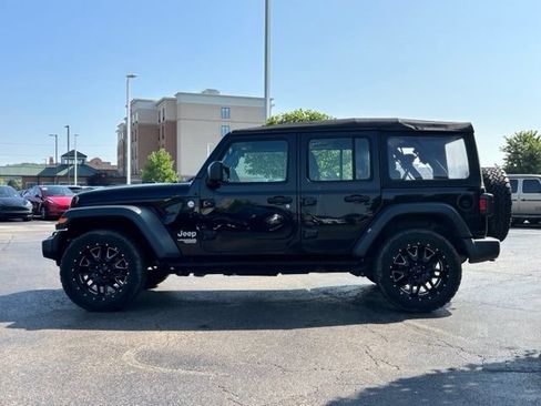 Used 2018 Jeep Wrangler Unlimited Sport AWD/4WD image 7
