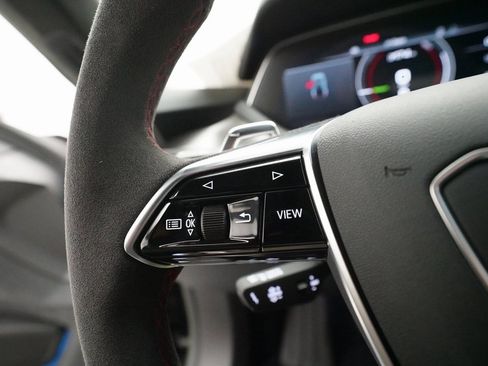 Used 2022 Audi RS e-tron GT image 22