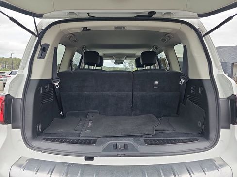 Used 2024 INFINITI QX80 Luxe image 16
