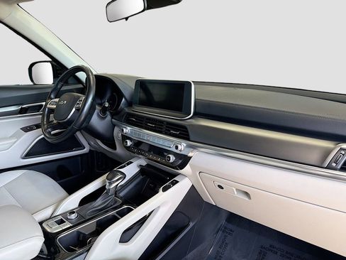 Used 2022 Kia Telluride S image 34