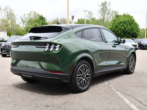 Certified 2025 Ford Mustang Mach-E Premium AWD/4WD image 6