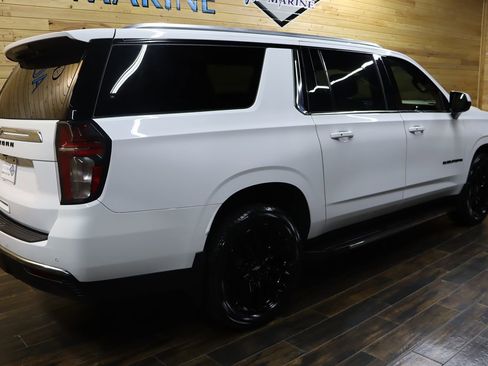 Used 2023 Chevrolet Suburban LS w/ Driver Alert Package image 5