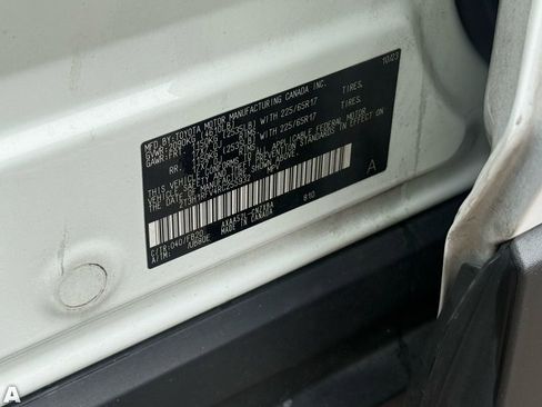 Used 2024 Toyota RAV4 LE FWD image 32