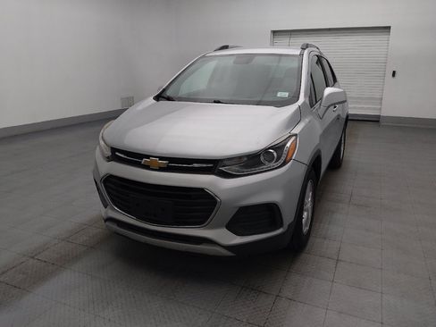Used 2020 Chevrolet Trax LT FWD image 15