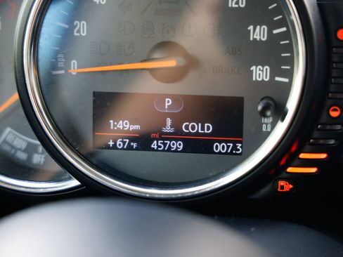 Used 2015 MINI Cooper 2-Door Hardtop image 48