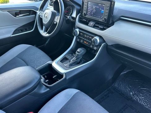 Certified 2022 Toyota RAV4 XLE image 21