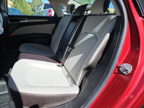 Used 2019 Ford Fusion SE w/ Equipment Group 151A FWD image 24