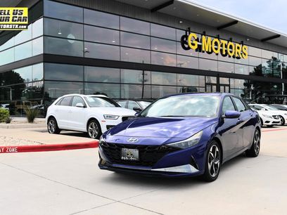 Used 2022 Hyundai Elantra Limited w/ Cargo Package