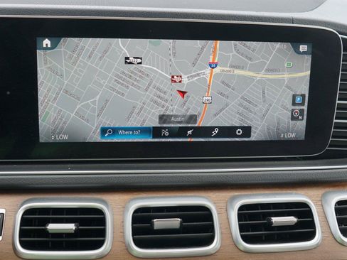 Used 2020 Mercedes-Benz GLS 450 4MATIC image 13