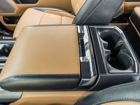 Used 2022 Ford F150 Lariat image 31