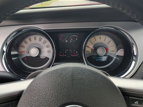 Used 2011 Ford Mustang Premium w/ 202A Rapid Spec Order Code image 24