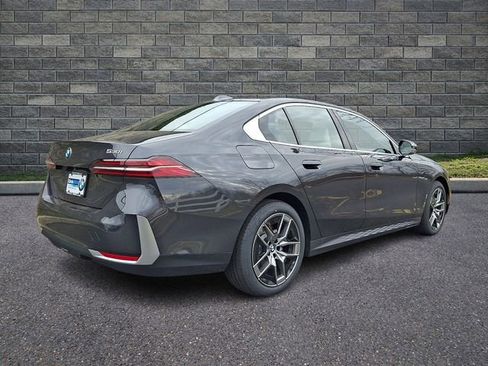 New 2026 BMW 530i xDrive w/ Premium Package AWD/4WD image 6