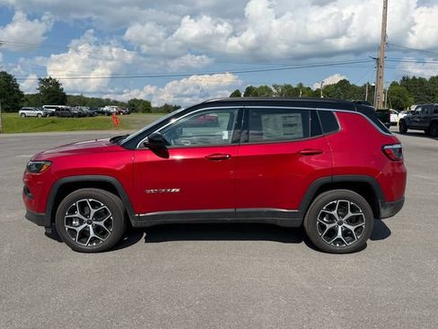 New 2026 Jeep Compass Limited AWD/4WD image 2