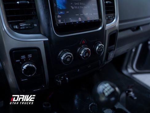 Used 2014 RAM 2500 SLT w/ Cold Weather Group image 34