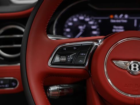 Used 2024 Bentley Continental GT Mulliner AWD/4WD image 47