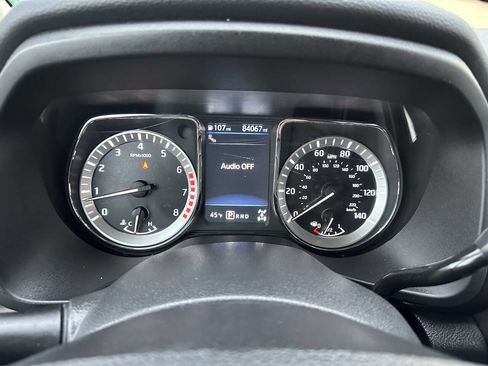 Used 2019 Nissan Titan Platinum Reserve w/ Platinum Utility Package image 16