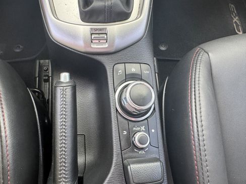 Used 2018 MAZDA CX-3 Touring image 17