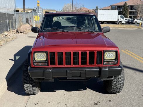 Used 1999 Jeep Cherokee SE image 3