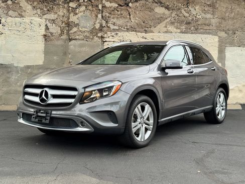 Used 2017 Mercedes-Benz GLA 250 image 8