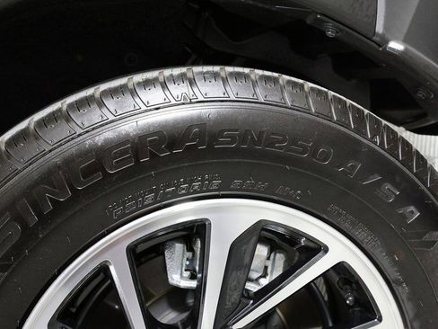 Used 2025 Mitsubishi Eclipse Cross ES image 38