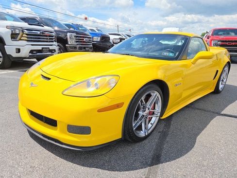 Used 2009 Chevrolet Corvette Z06 w/ Preferred Equipment Group RWD image 2