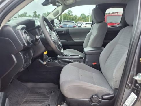Used 2021 Toyota Tacoma SR AWD/4WD image 18